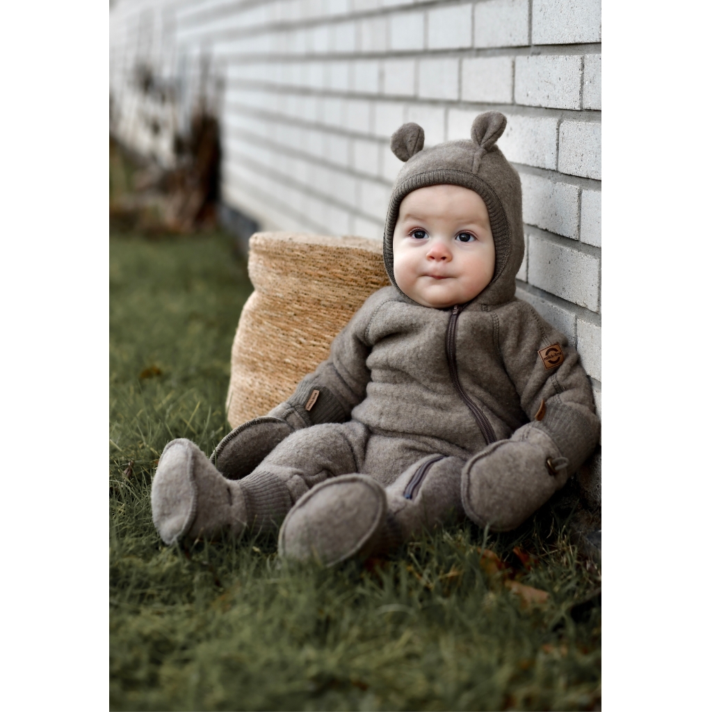 Mikk-Line meriinofliisist kombe kapuutsi ja kõrvadega, melange denver Mikk-Line - HellyK - Kvaliteetsed lasteriided, villariided, barefoot jalatsid