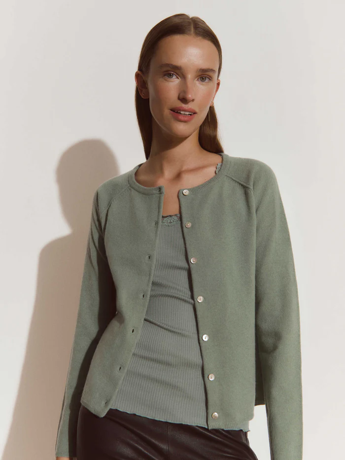 Rosemunde kašmiirist nööpidega kardigan, chinois green Naistele - HellyK - Kvaliteetsed lasteriided, villariided, barefoot jalatsid