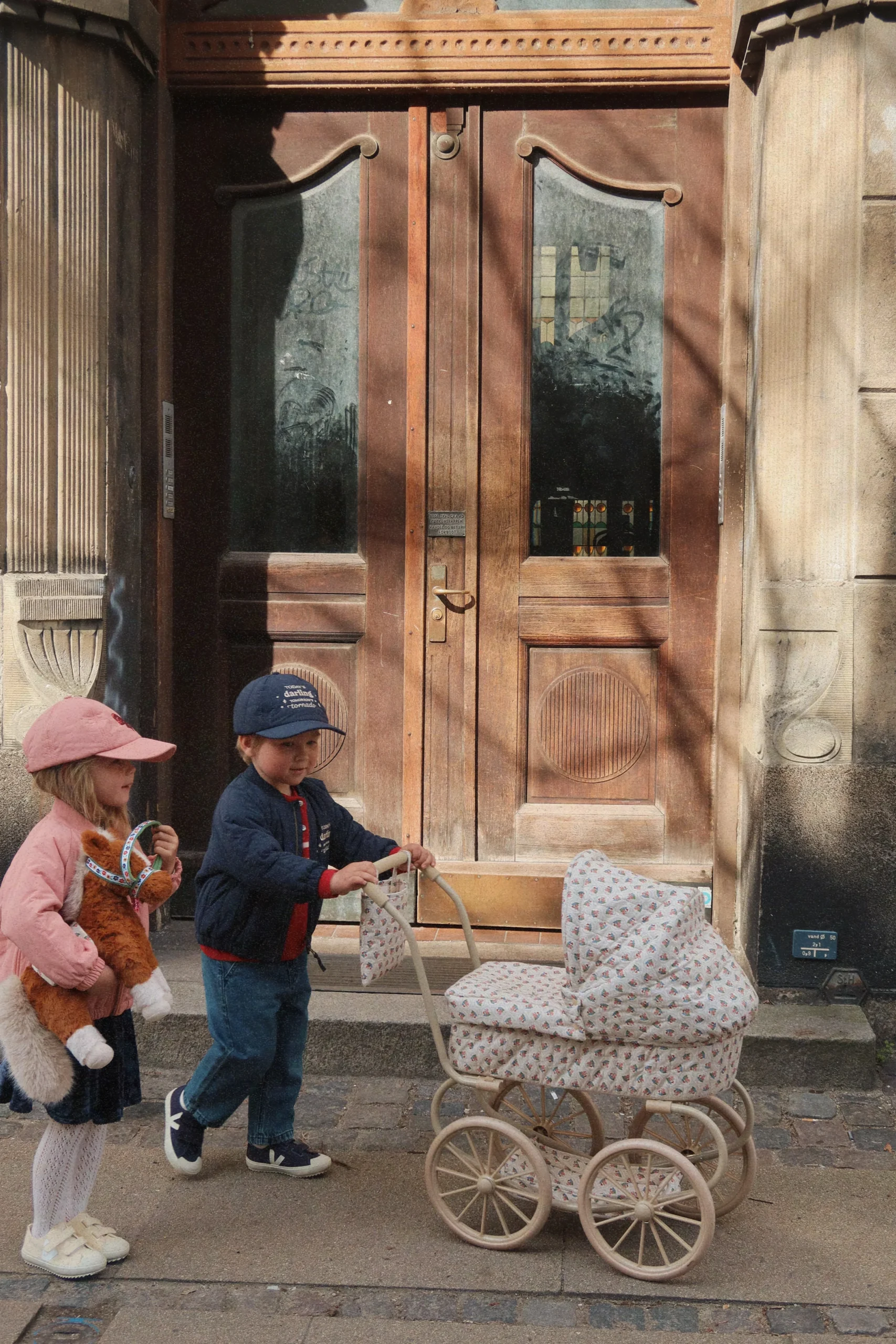 MOOD_KS104375_P00105_KS104298_S45064_KS104493_S15080_1_251104024945