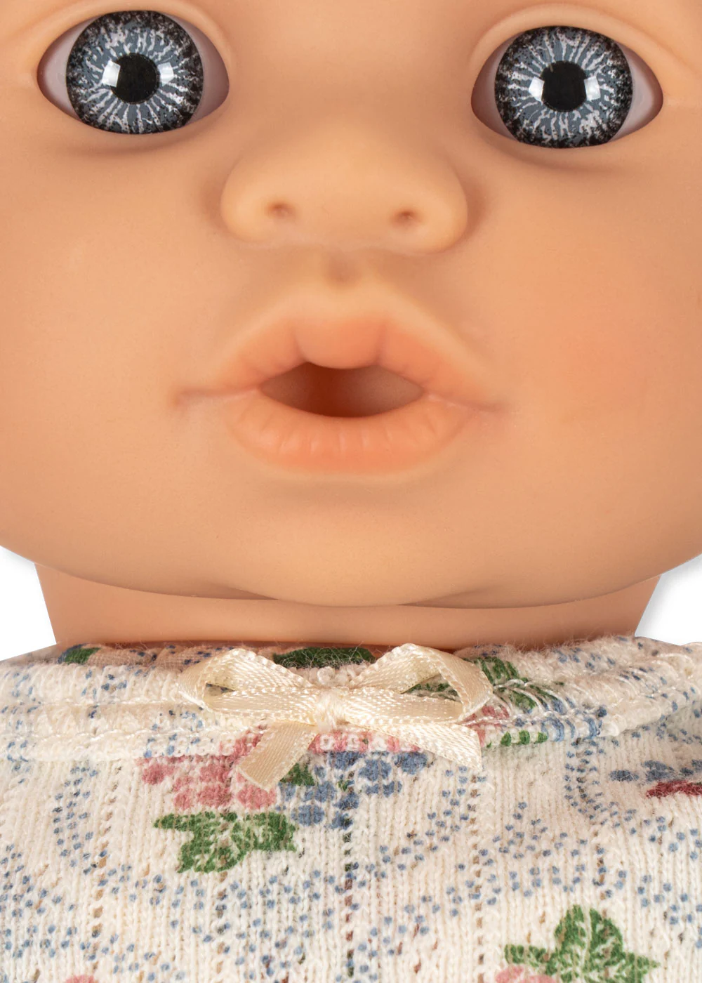 Konges Slojd beebinukk Violette Mänguasjad - HellyK - Kvaliteetsed lasteriided, villariided, barefoot jalatsid