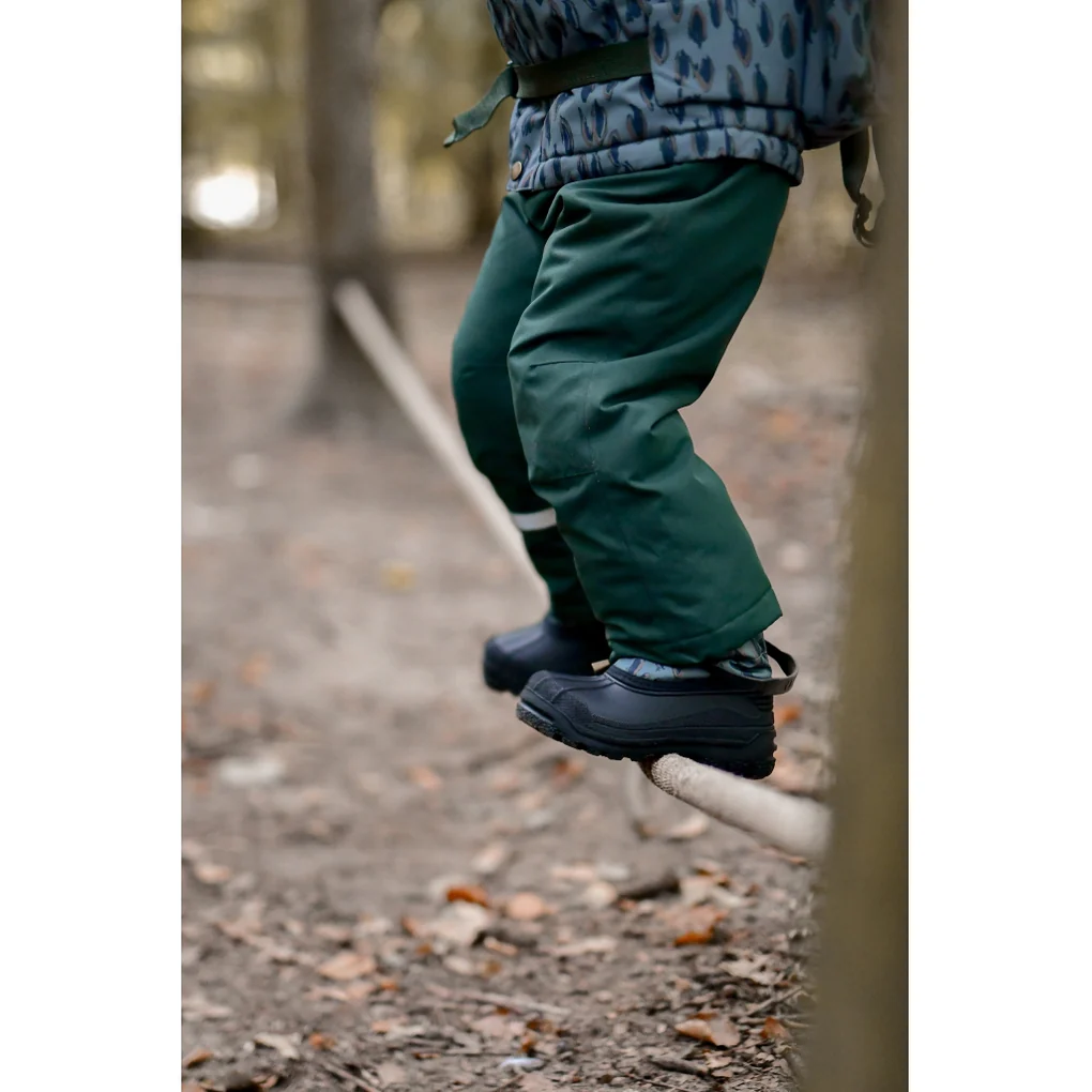 Mikk-Line lumepüksid, darkest sprouse Lasteriided - HellyK - Kvaliteetsed lasteriided, villariided, barefoot jalatsid