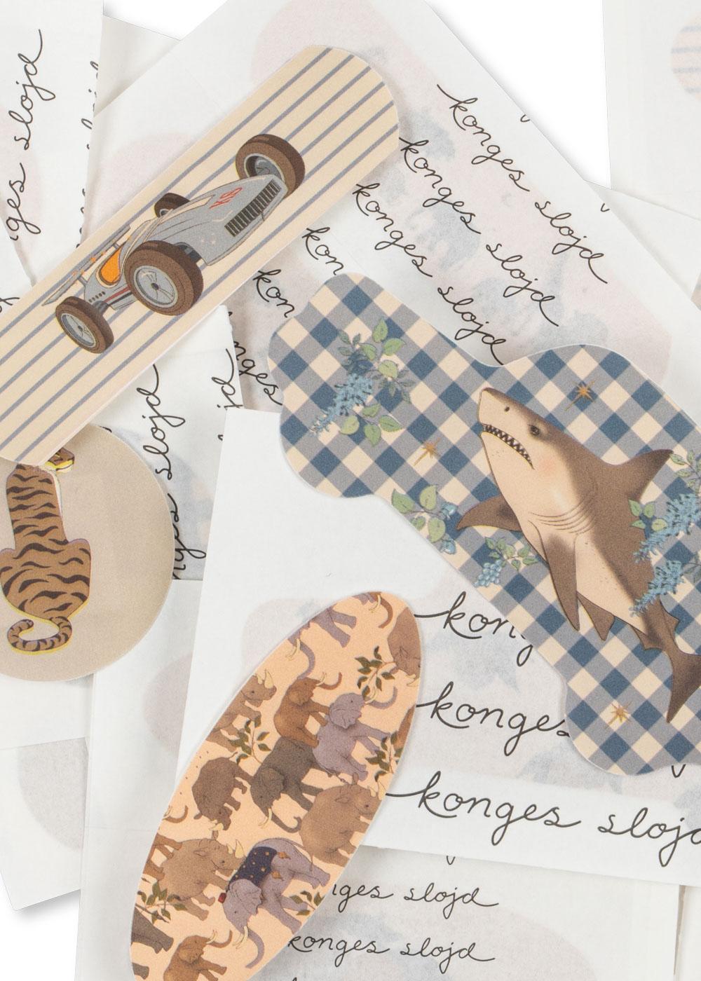 Konges Slojd “Kiss and comfort” plaastrid, blue mix Hooldusvahendid, kosmeetika ja aksessuaarid - HellyK - Kvaliteetsed lasteriided, villariided, barefoot jalatsid