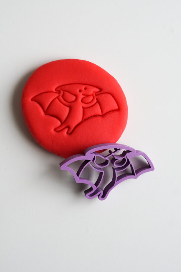 MICI lõikevorm, Therosaurus Mänguasjad - HellyK - Kvaliteetsed lasteriided, villariided, barefoot jalatsid