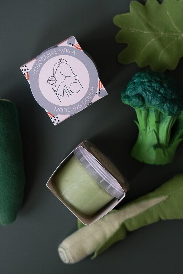 MICI voolimismass, heleroheline Mänguasjad - HellyK - Kvaliteetsed lasteriided, villariided, barefoot jalatsid