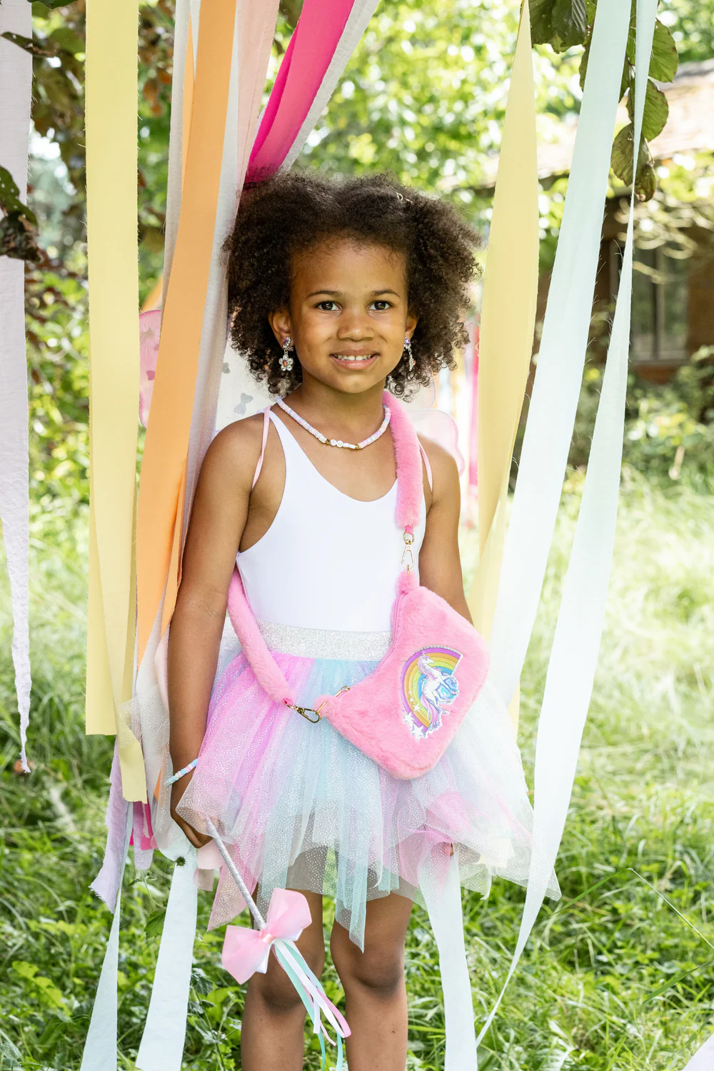 Great Pretenders Roosa Rainbow Cuddle õlakott Great Pretenders Roosa Rainbow Cuddle õlakott Great Pretenders kleebitavad ehted ja muud aksessuaarid - HellyK - Kvaliteetsed lasteriided, villariided, barefoot jalatsid