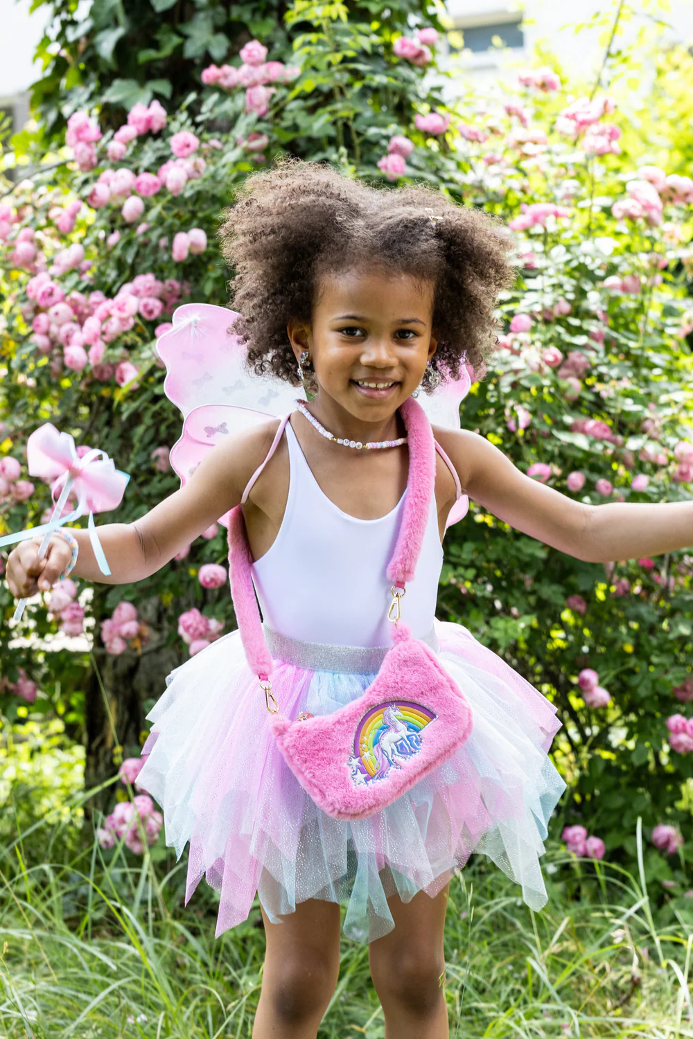 Great Pretenders Roosa Rainbow Cuddle õlakott Great Pretenders Roosa Rainbow Cuddle õlakott Great Pretenders kleebitavad ehted ja muud aksessuaarid - HellyK - Kvaliteetsed lasteriided, villariided, barefoot jalatsid