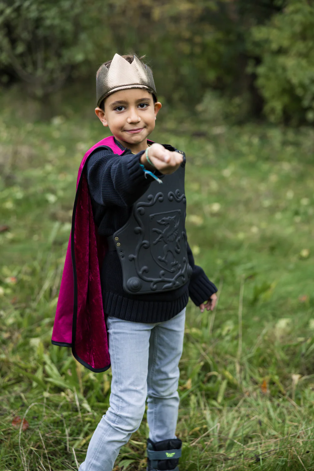 Great Pretenders Legendaarse rüütli rinnaplaadiga keep Great Pretenders Legendaarse rüütli rinnaplaadiga keep Great Pretenders kleidid, keebid ja kostüümid - HellyK - Kvaliteetsed lasteriided, villariided, barefoot jalatsid