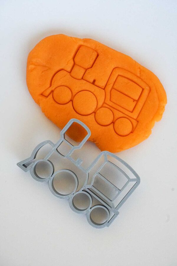 MICI lõikevorm, Rong Mänguasjad - HellyK - Kvaliteetsed lasteriided, villariided, barefoot jalatsid