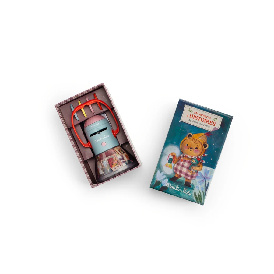 Moulin Roty The Minouchkas lugude projektor / öölamp Moulin Roty The Minouchkas lugude projektor / öölamp Lugude lambid/varjunukud - HellyK - Kvaliteetsed lasteriided, villariided, barefoot jalatsid