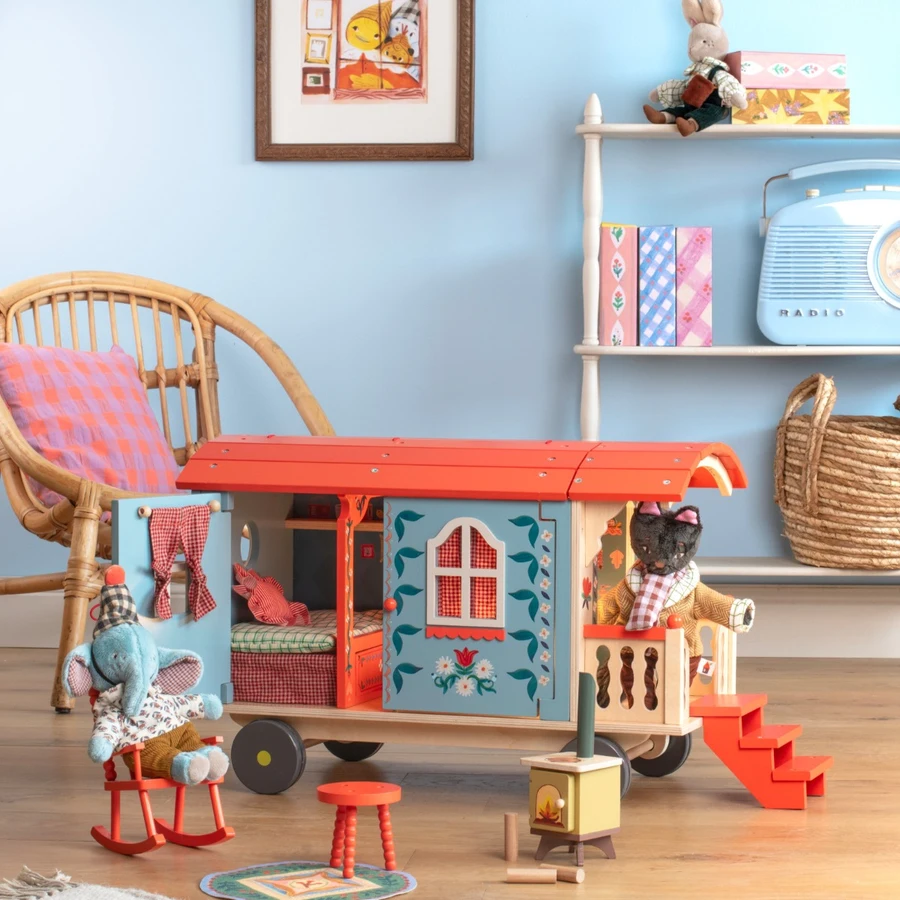 Moulin Roty haagissuvila Les Minouchkas Mänguasjad - HellyK - Kvaliteetsed lasteriided, villariided, barefoot jalatsid