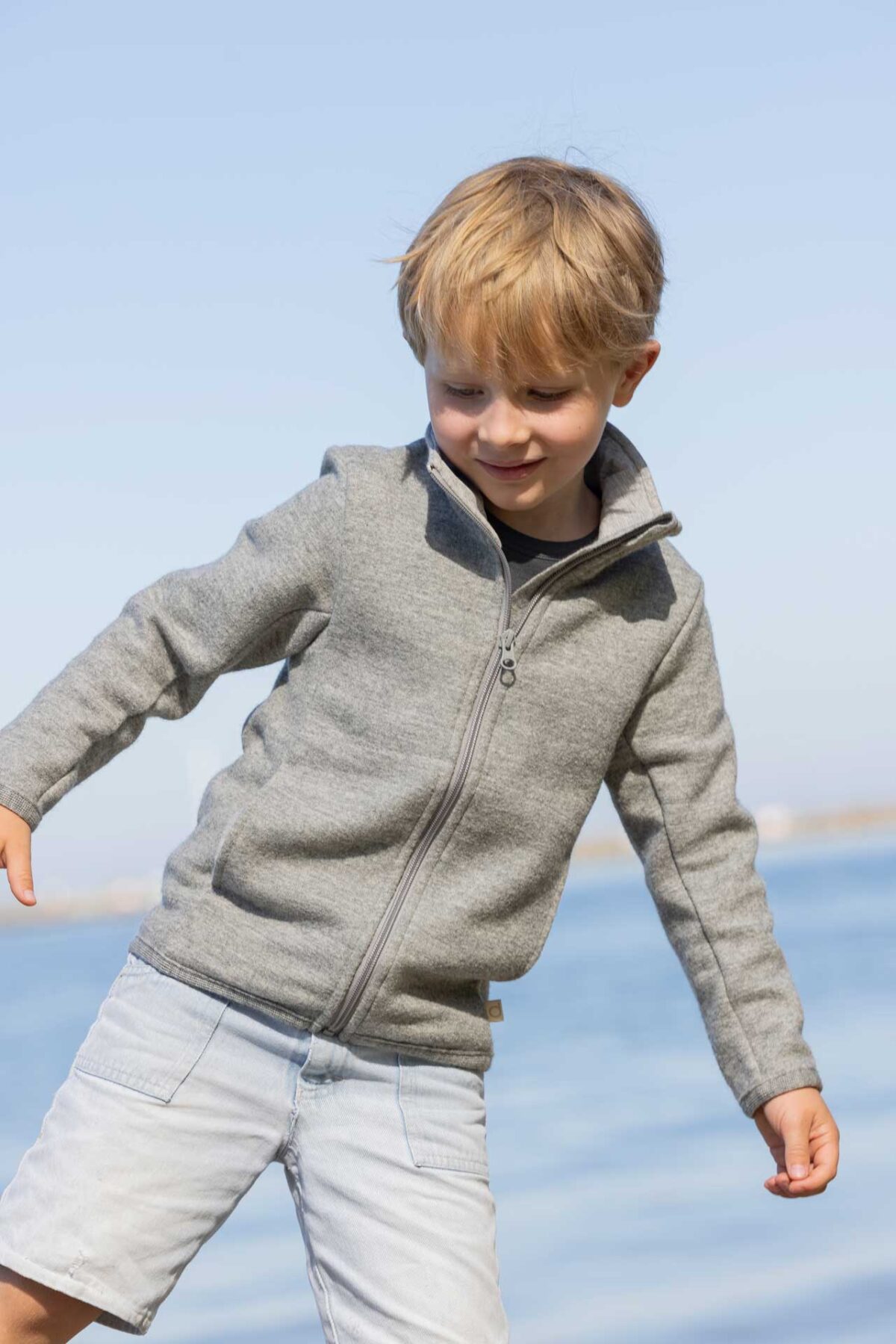 Disana tihedast villakangast lukuga jakk, lilac Disana - HellyK - Kvaliteetsed lasteriided, villariided, barefoot jalatsid