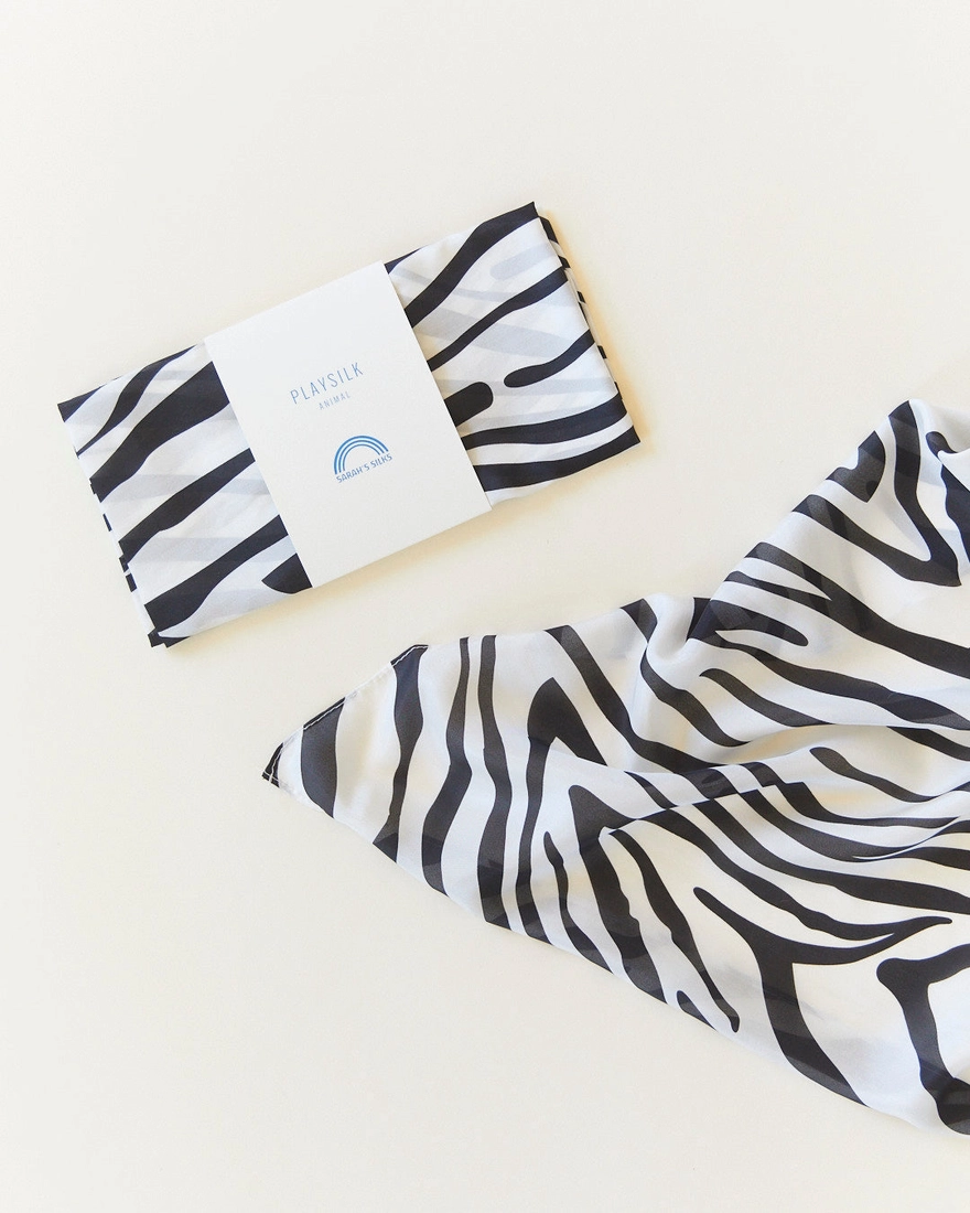 Sarah’s Silks mängusiid, sebra Mänguasjad - HellyK - Kvaliteetsed lasteriided, villariided, barefoot jalatsid