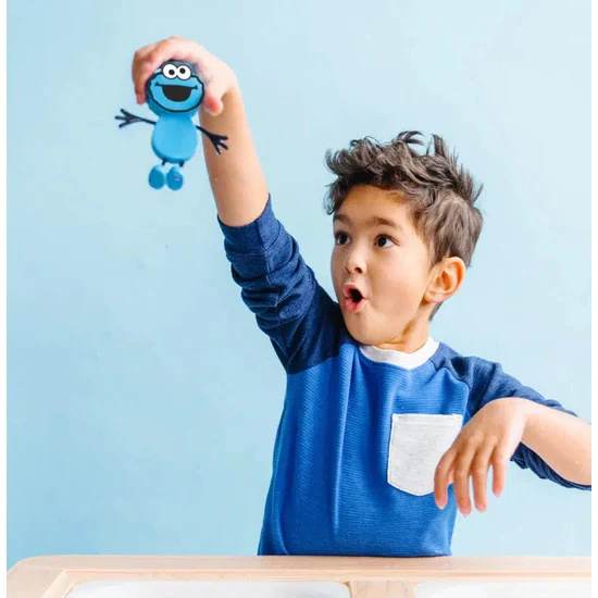 Glo Pals vannitegelane koos valguskuubikutega – Cookie Monster Glo Pals helendavad valguskuubikud - HellyK - Kvaliteetsed lasteriided, villariided, barefoot jalatsid