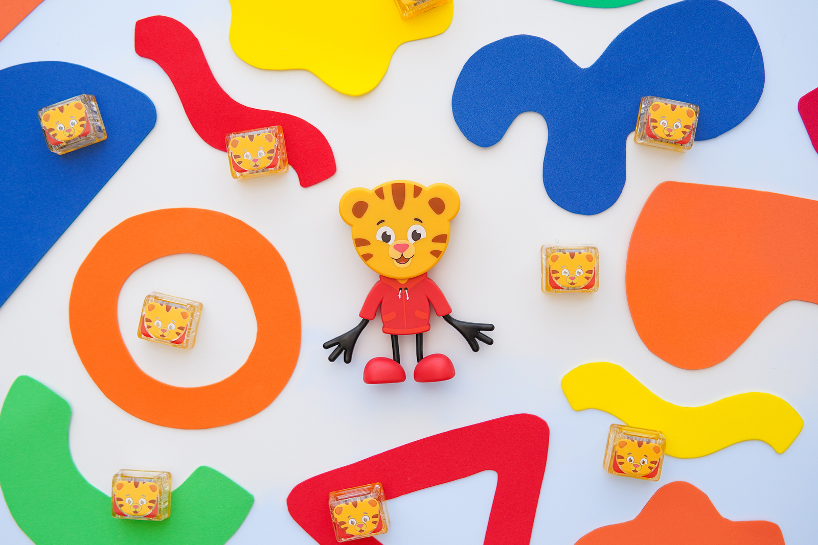 eng_pl_Glo-Pals-Daniel-Tiger-Character-90_3