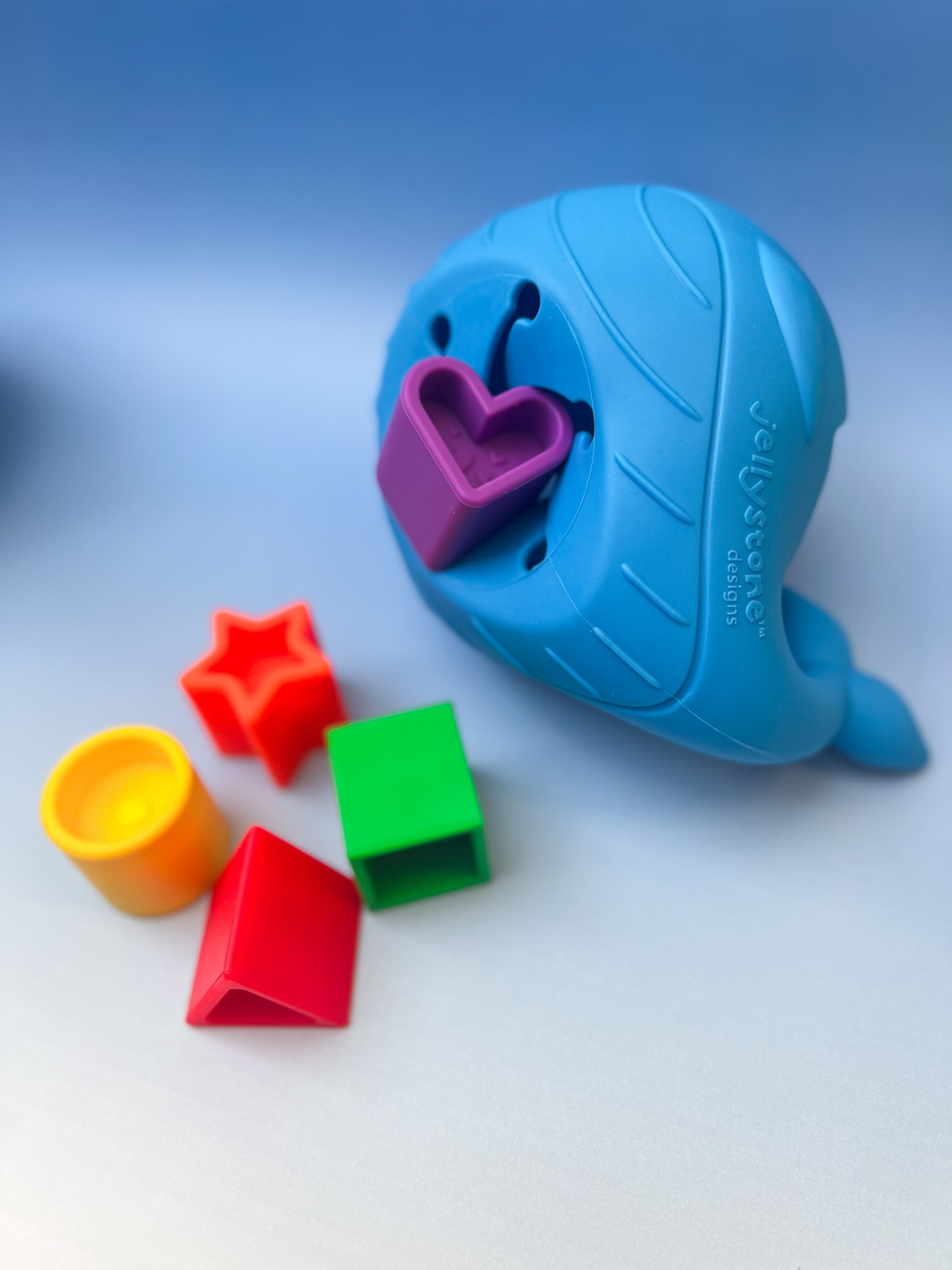 Jellystone narvali kujuline kujundite sorteerija, bright Jellystone narvali kujuline kujundite sorteerija, bright Mänguasjad - HellyK - Kvaliteetsed lasteriided, villariided, barefoot jalatsid