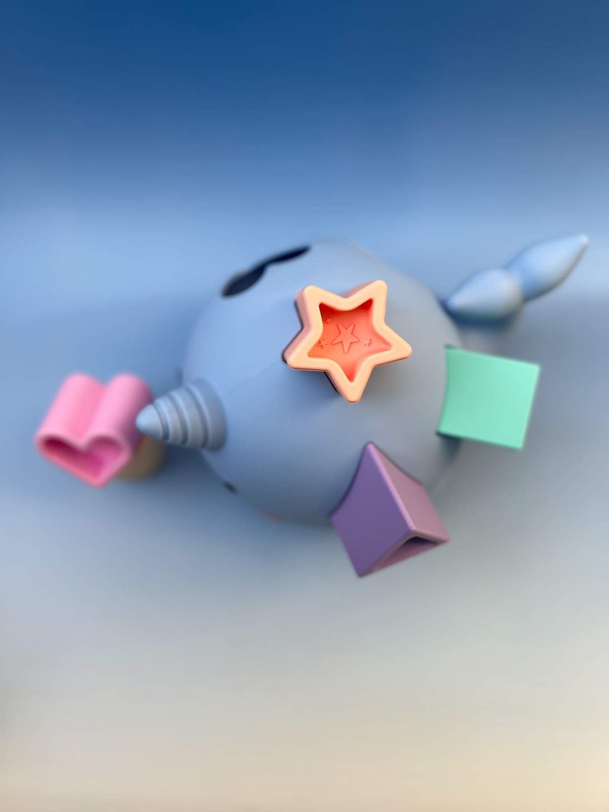 Jellystone narvali kujuline kujundite sorteerija, pastel Mänguasjad - HellyK - Kvaliteetsed lasteriided, villariided, barefoot jalatsid